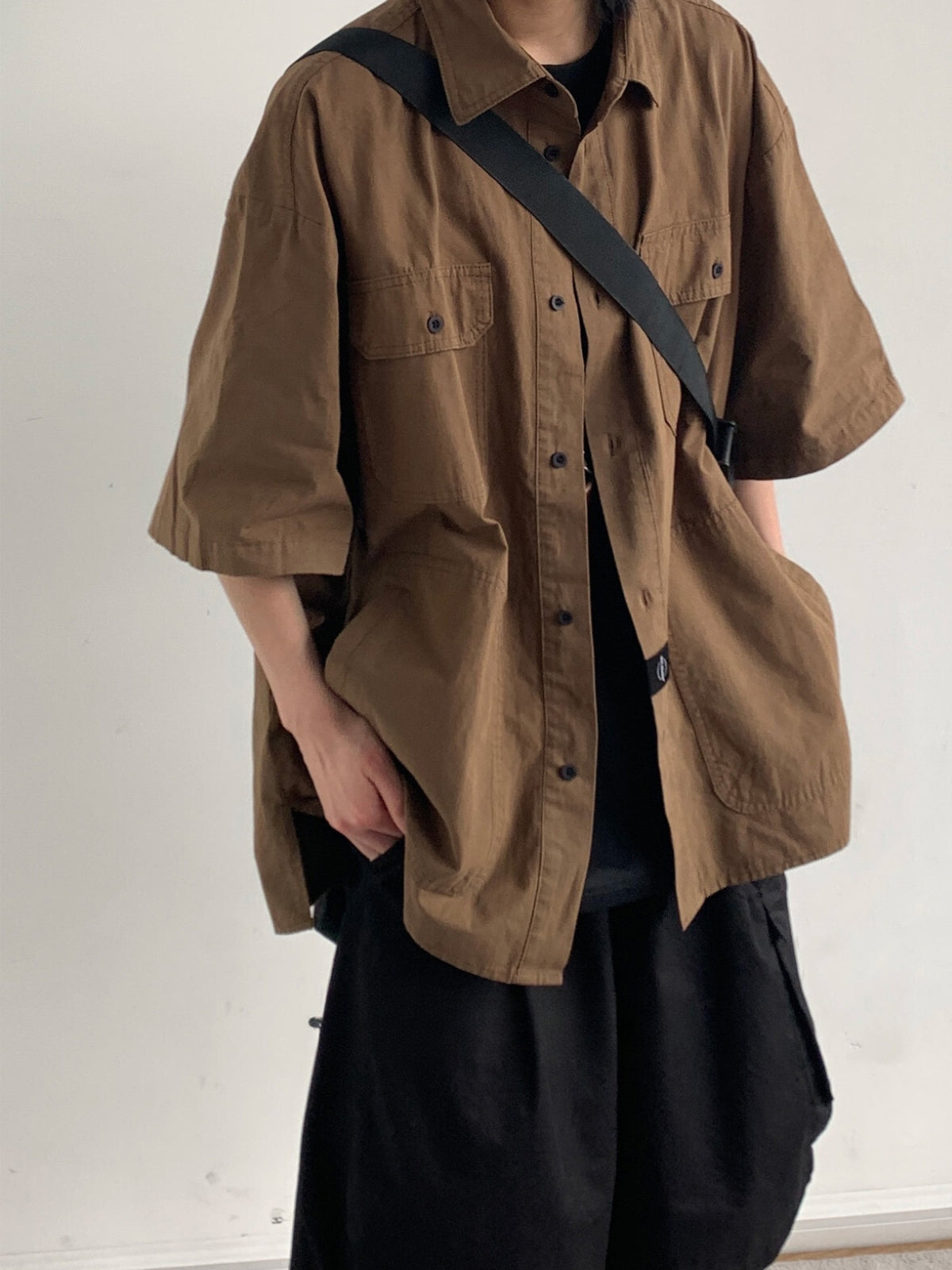 MV Retro Silhouette Short-Sleeved Shirt